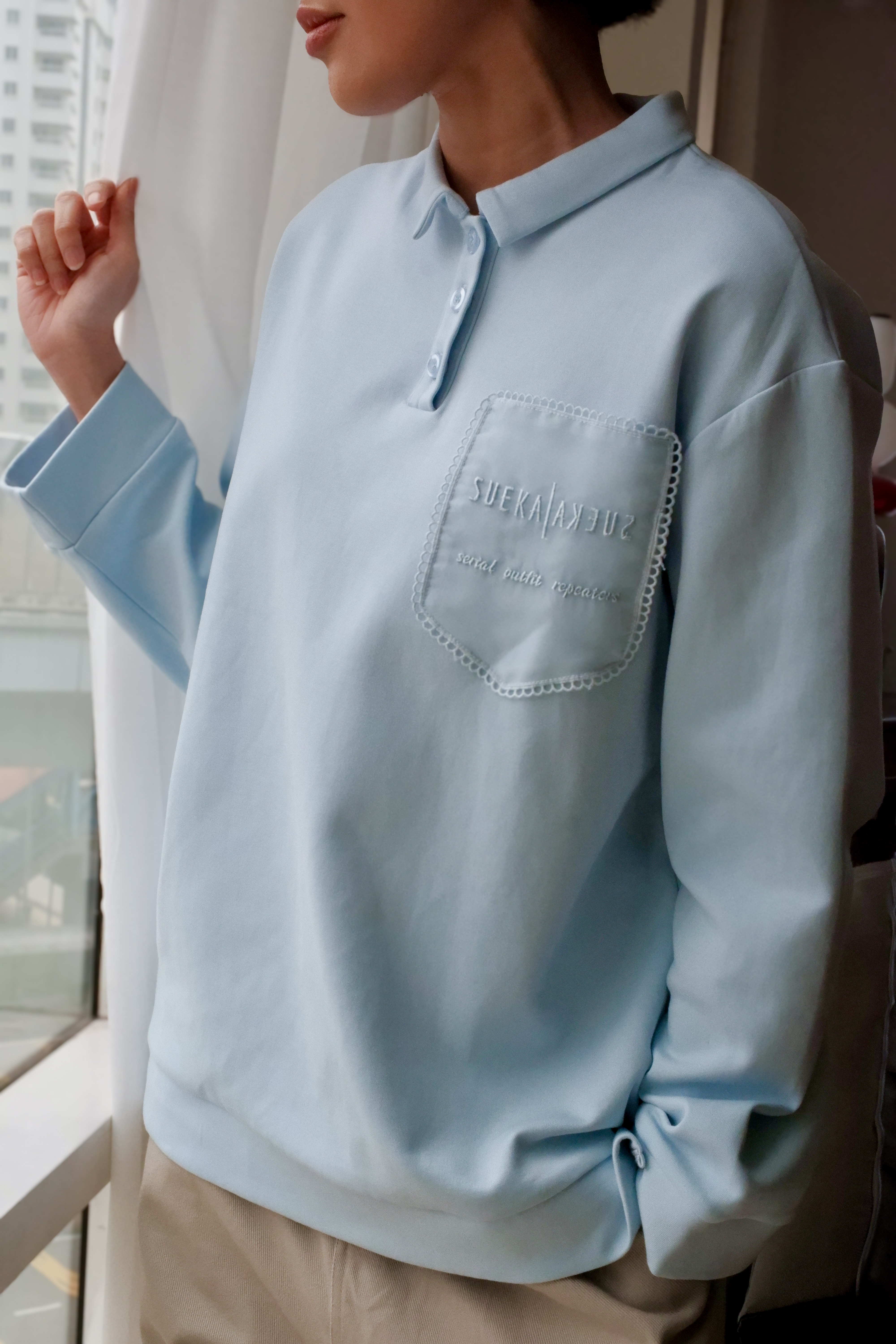 Kindred-Sheer Pocket Tee - Image 4